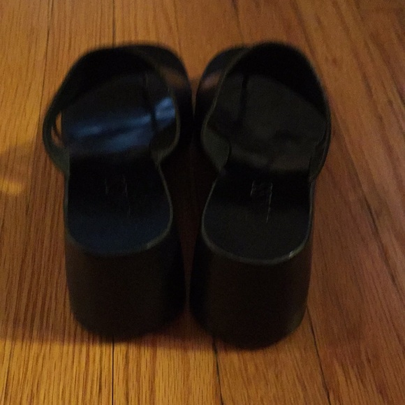 Clog/Mule - Picture 4 of 5